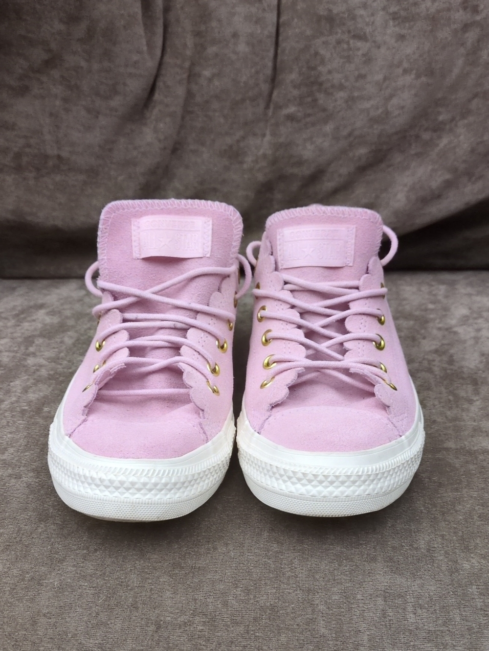 Converse Frilly Thrills Pink Scallop Low-Tops Size 9.5 - Picture 2 of 6